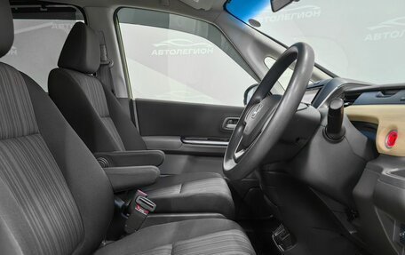 Honda Freed II, 2016 год, 1 550 000 рублей, 10 фотография
