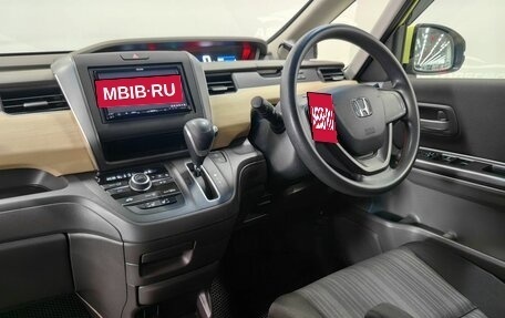 Honda Freed II, 2016 год, 1 550 000 рублей, 13 фотография