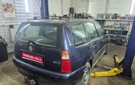 Volkswagen Polo III рестайлинг, 1997 год, 65 000 рублей, 1 фотография