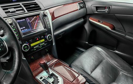 Toyota Camry, 2014 год, 1 880 000 рублей, 13 фотография