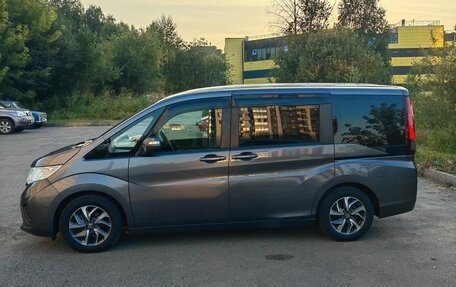 Honda Stepwgn IV, 2017 год, 1 340 000 рублей, 3 фотография
