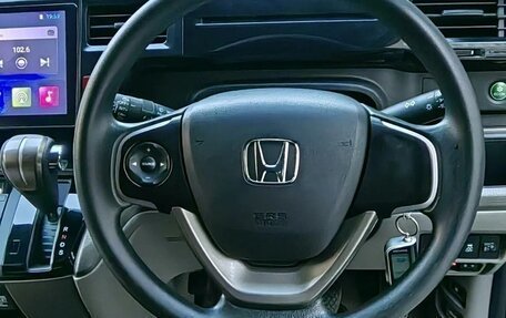 Honda Stepwgn IV, 2017 год, 1 340 000 рублей, 9 фотография