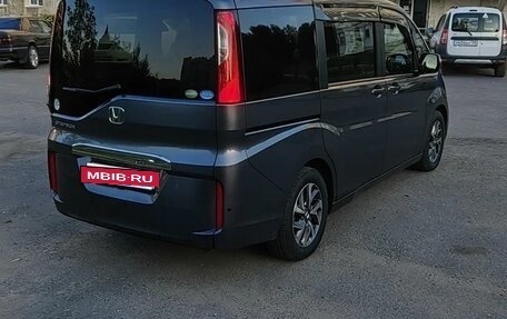 Honda Stepwgn IV, 2017 год, 1 340 000 рублей, 5 фотография