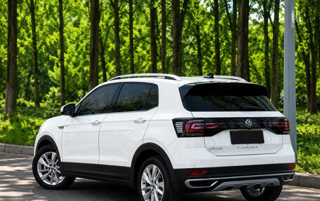 Volkswagen T-Cross I, 2023 год, 1 685 000 рублей, 4 фотография