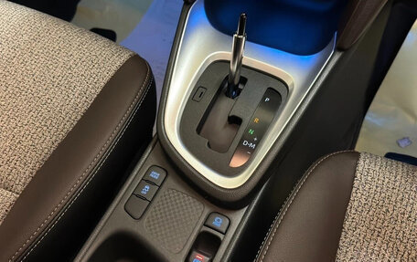 Toyota Yaris Cross, 2023 год, 1 650 000 рублей, 13 фотография
