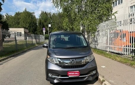 Honda Stepwgn IV, 2016 год, 1 595 000 рублей, 2 фотография