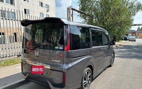 Honda Stepwgn IV, 2016 год, 1 595 000 рублей, 6 фотография
