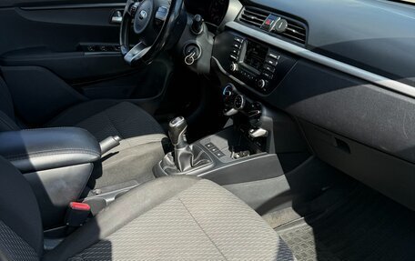 KIA Rio IV, 2017 год, 1 050 000 рублей, 15 фотография