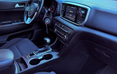 KIA Sportage IV рестайлинг, 2020 год, 2 450 000 рублей, 8 фотография