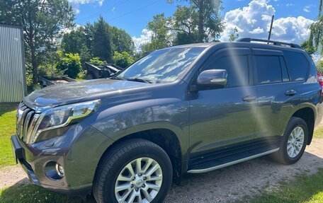 Toyota Land Cruiser Prado 150 рестайлинг 2, 2016 год, 3 850 000 рублей, 6 фотография