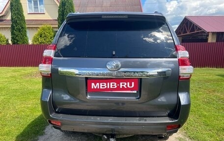 Toyota Land Cruiser Prado 150 рестайлинг 2, 2016 год, 3 850 000 рублей, 4 фотография