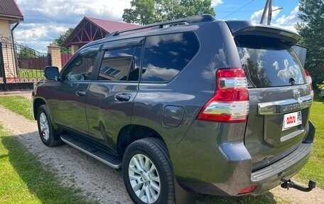 Toyota Land Cruiser Prado 150 рестайлинг 2, 2016 год, 3 850 000 рублей, 5 фотография