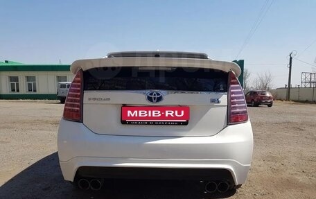 Toyota Prius, 2012 год, 940 000 рублей, 3 фотография