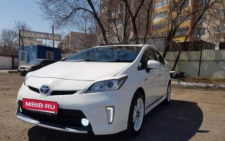 Toyota Prius, 2012 год, 940 000 рублей, 5 фотография