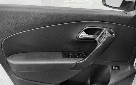 Volkswagen Polo VI (EU Market), 2016 год, 1 050 000 рублей, 17 фотография