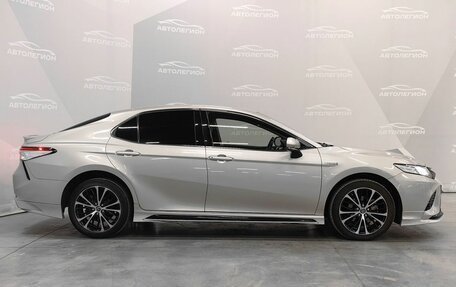 Toyota Camry, 2019 год, 2 765 000 рублей, 6 фотография