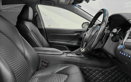 Toyota Camry, 2019 год, 2 765 000 рублей, 10 фотография