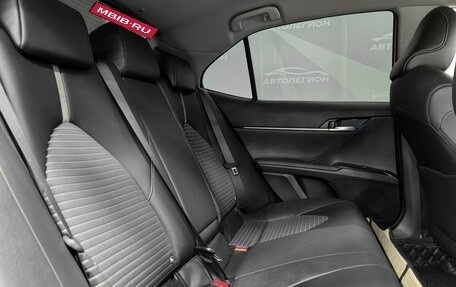 Toyota Camry, 2019 год, 2 765 000 рублей, 15 фотография
