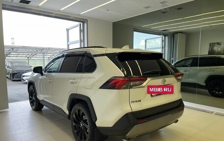 Toyota RAV4, 2022 год, 3 750 000 рублей, 4 фотография