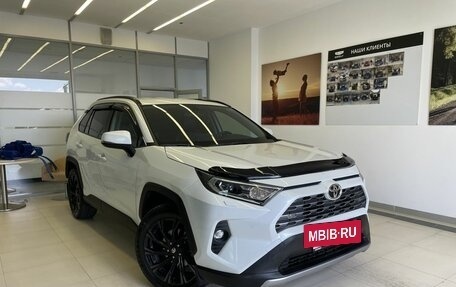 Toyota RAV4, 2022 год, 3 750 000 рублей, 3 фотография