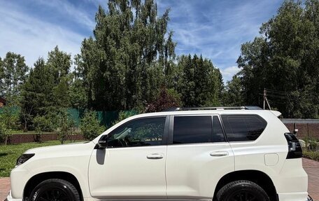 Toyota Land Cruiser Prado 150 рестайлинг 2, 2021 год, 6 500 000 рублей, 3 фотография