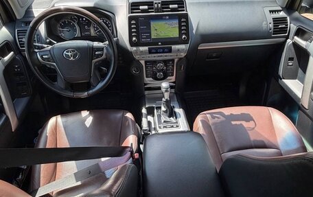 Toyota Land Cruiser Prado 150 рестайлинг 2, 2021 год, 6 500 000 рублей, 7 фотография