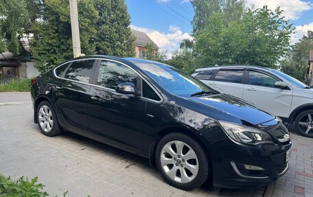 Opel Astra J, 2013 год, 830 000 рублей, 4 фотография