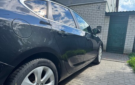 Opel Astra J, 2013 год, 830 000 рублей, 10 фотография
