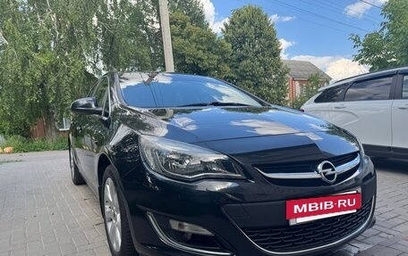 Opel Astra J, 2013 год, 830 000 рублей, 2 фотография