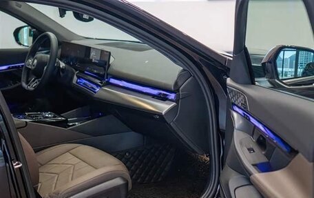 BMW 5 серия, 2024 год, 5 700 000 рублей, 18 фотография