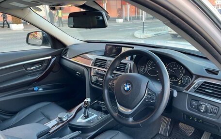 BMW 3 серия, 2018 год, 1 940 000 рублей, 7 фотография