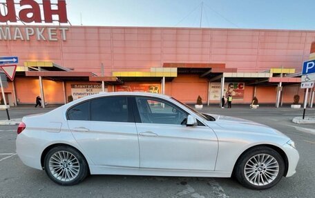 BMW 3 серия, 2018 год, 1 940 000 рублей, 6 фотография