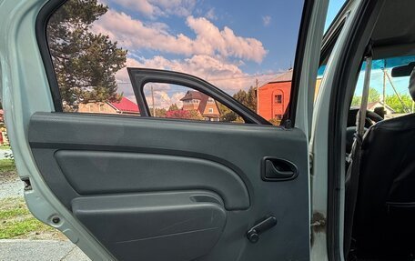 Renault Logan I, 2006 год, 270 000 рублей, 28 фотография