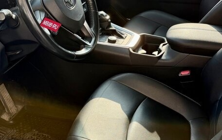 Toyota RAV4, 2019 год, 3 390 000 рублей, 7 фотография