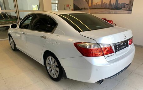 Honda Accord IX рестайлинг, 2013 год, 1 680 000 рублей, 6 фотография