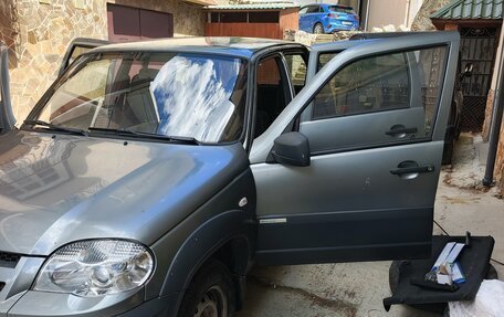 Chevrolet Niva I рестайлинг, 2013 год, 200 000 рублей, 1 фотография