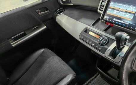 Honda Freed I, 2013 год, 1 180 000 рублей, 15 фотография