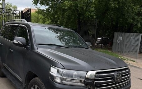 Toyota Land Cruiser 200, 2017 год, 4 200 000 рублей, 7 фотография