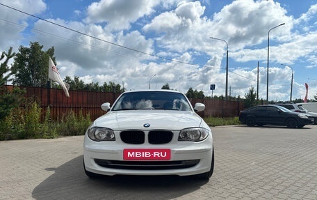 BMW 1 серия, 2010 год, 850 000 рублей, 2 фотография