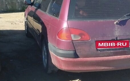 Toyota Avensis III рестайлинг, 1999 год, 100 000 рублей, 4 фотография
