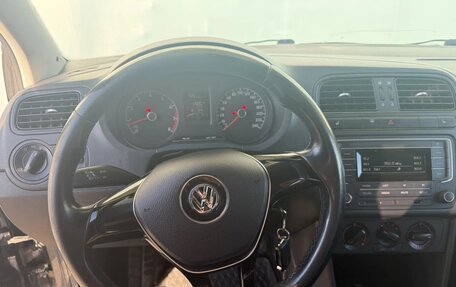 Volkswagen Polo VI (EU Market), 2016 год, 950 000 рублей, 13 фотография