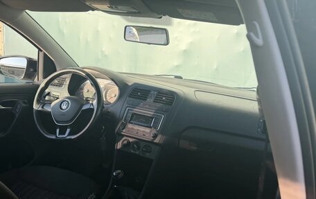 Volkswagen Polo VI (EU Market), 2016 год, 950 000 рублей, 11 фотография