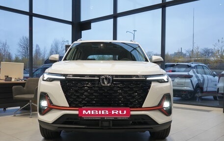 Changan CS35 Plus, 2024 год, 2 709 900 рублей, 2 фотография