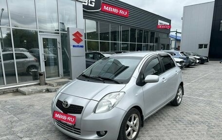 Toyota Yaris III рестайлинг, 2008 год, 499 000 рублей, 1 фотография