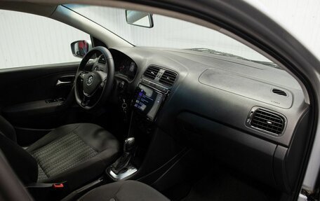 Volkswagen Polo VI (EU Market), 2015 год, 995 000 рублей, 18 фотография