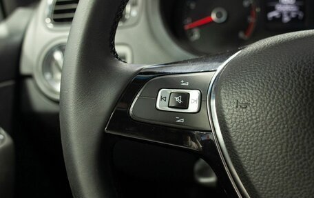 Volkswagen Polo VI (EU Market), 2015 год, 995 000 рублей, 22 фотография