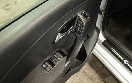 Volkswagen Polo VI (EU Market), 2015 год, 995 000 рублей, 32 фотография