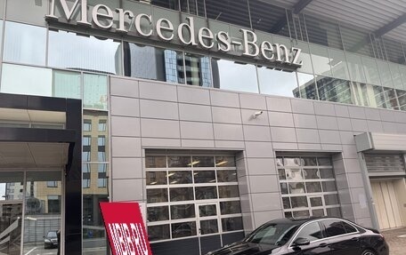 Mercedes-Benz E-Класс, 2020 год, 3 300 000 рублей, 4 фотография