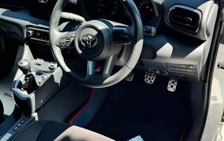 Toyota Yaris, 2020 год, 2 475 000 рублей, 4 фотография