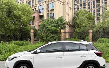 Toyota Yaris XP150 рестайлинг, 2022 год, 1 375 000 рублей, 3 фотография